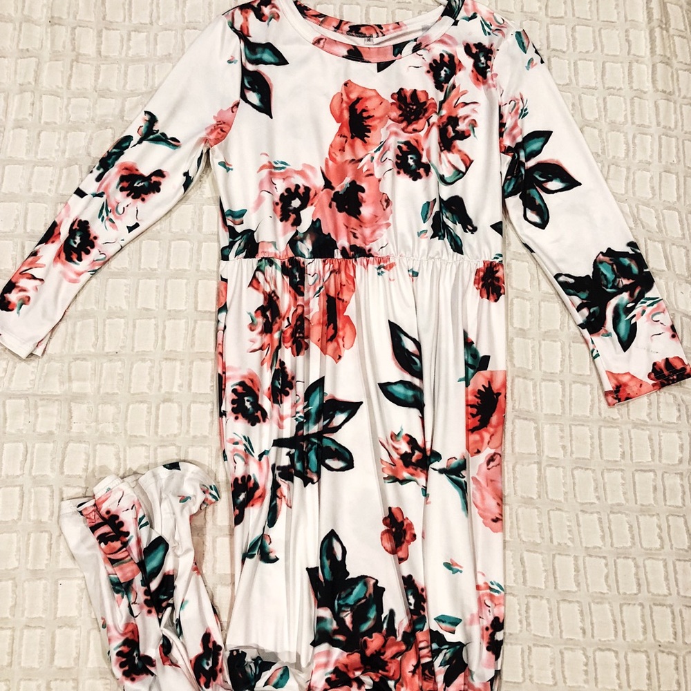 💕 White Floral Maxi Dress